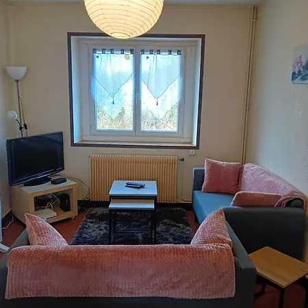Сasa de vacaciones A Chatelus, Au Calme Dans L'allier Châtelus