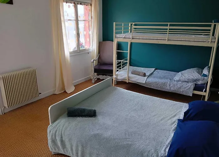 A Chatelus, Au Calme Dans L'allier Holiday home